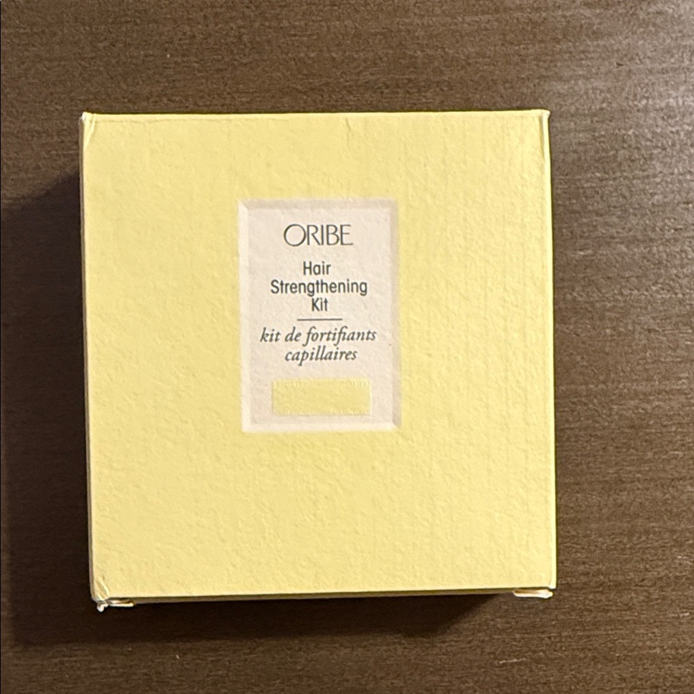 Oribe Hair Strengthening Set in Soft Yellow